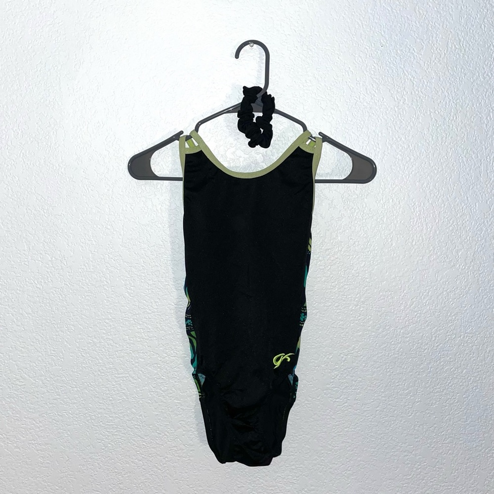 Black and green GK leo